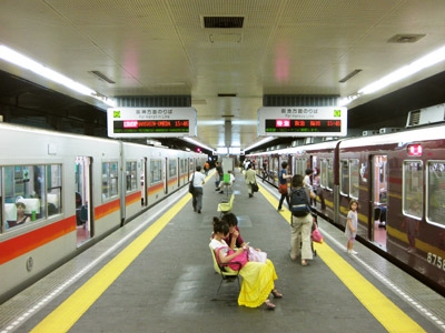 高速神戸駅ホーム