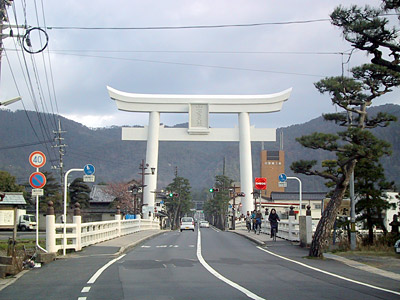 参道への大鳥居