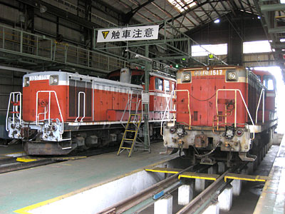 DE10 1517・DD51 759